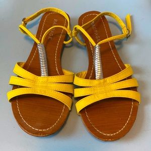 Size 8.5 Rampage sandals in yellow